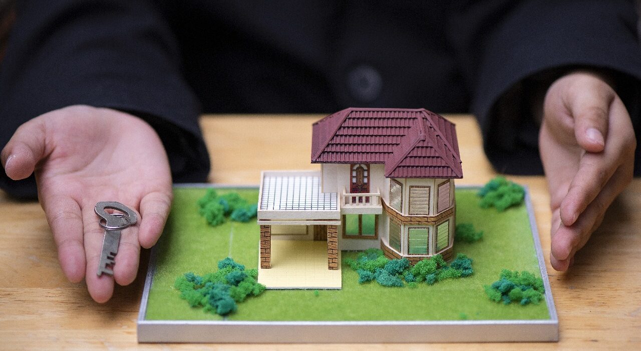 Buy Farmhouse in Sector 95 Noida