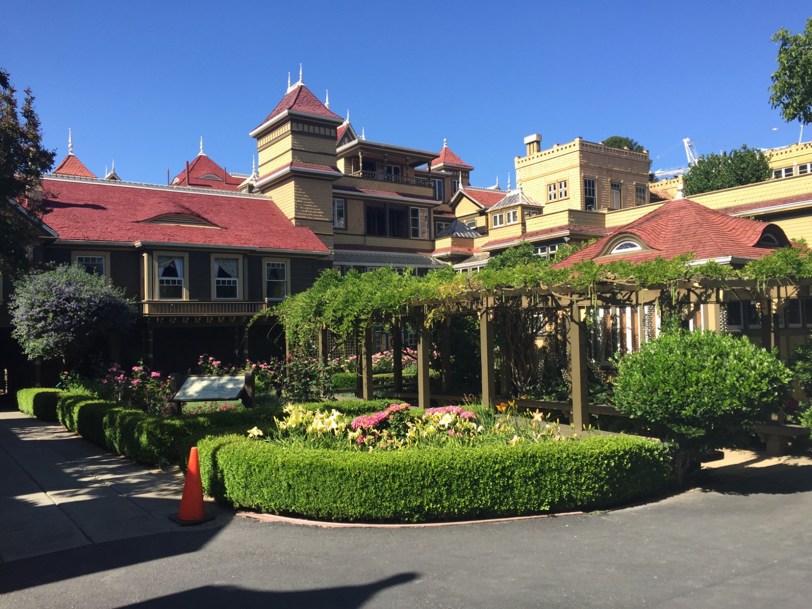 Farmhouse in Sector 98 Gurugram