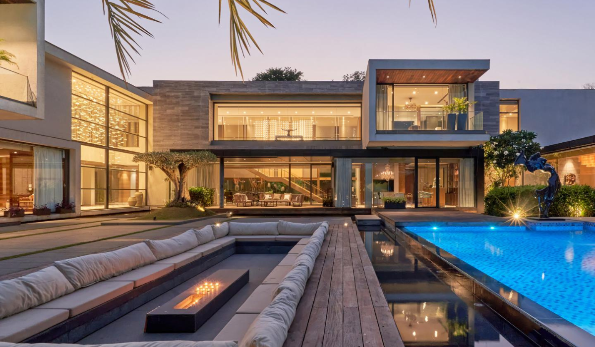 Farmhouse for Sale in Sector 19