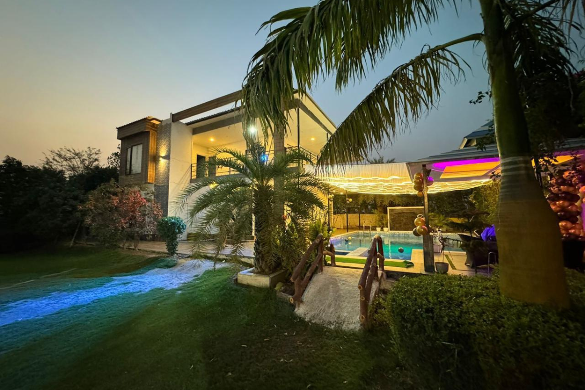 Buy Farmhouse in Sector 105 Noida